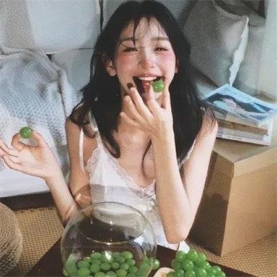女摄青鬼游埠